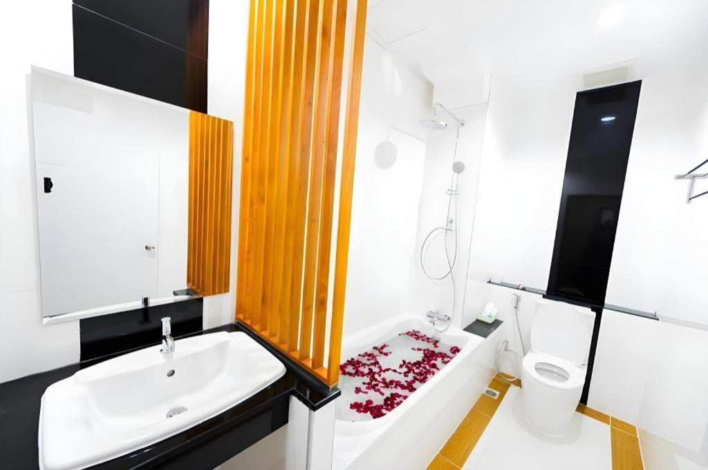 Gt Residence Hotel Buri Ram Zewnętrze zdjęcie