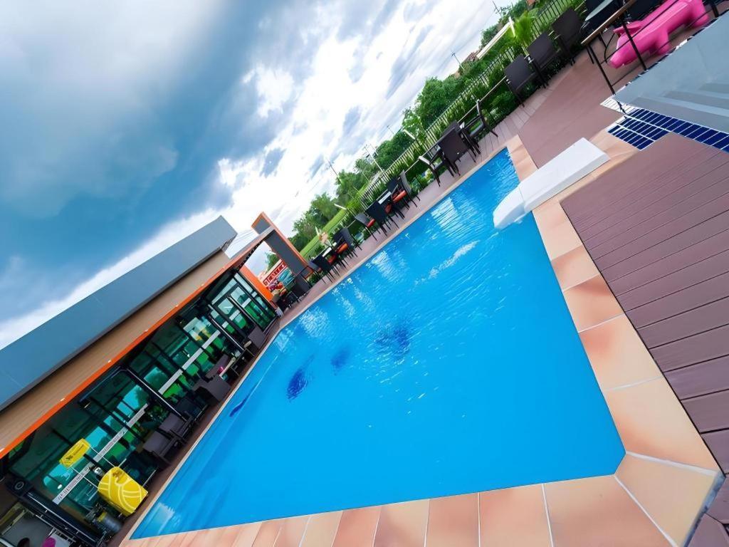 Gt Residence Hotel Buri Ram Zewnętrze zdjęcie