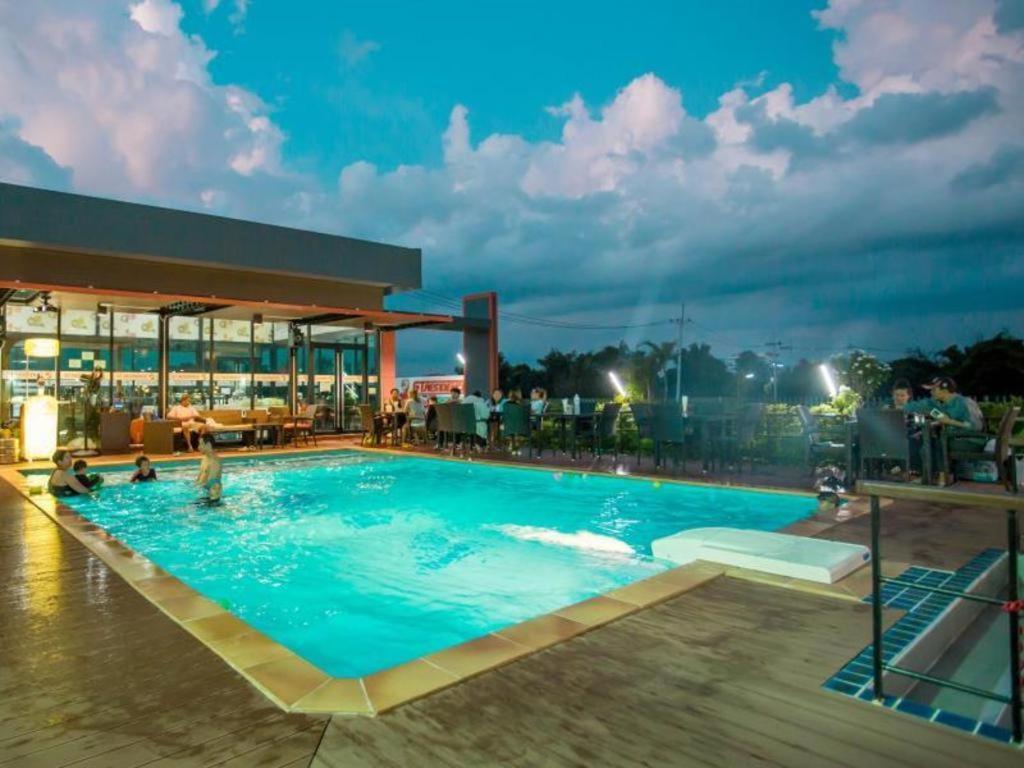 Gt Residence Hotel Buri Ram Zewnętrze zdjęcie