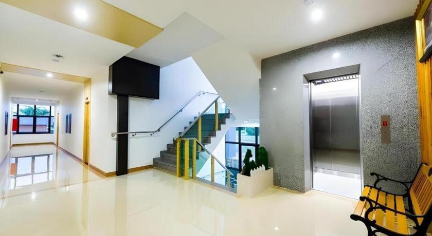 Gt Residence Hotel Buri Ram Zewnętrze zdjęcie